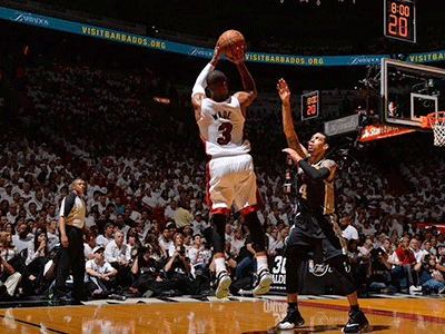 太阳vs湖人詹姆斯表现 太阳vs湖人詹姆斯表现